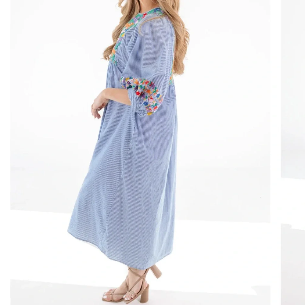 J.Marie
Tristen Embroidered Side Slit Striped Pullover Midi Dressπππ - Picture 6 of 14